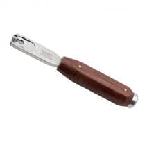 Chisel with interchangeable blades