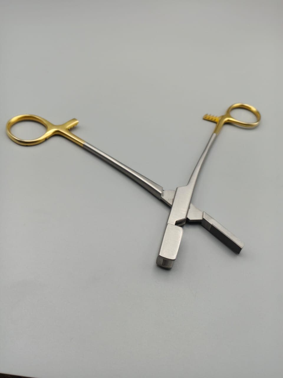 MAYO HEGAR NEEDLE HOLDERS